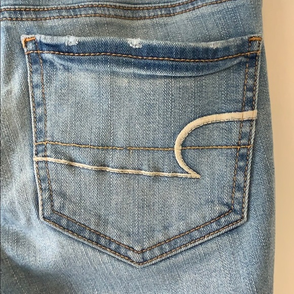 Light Wash American Eagle Skinny Jeans - Picture 4 of 6